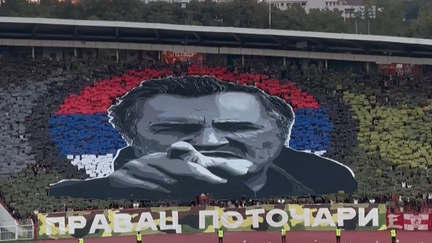 Skandal na Marakani: Delije i Grobari zajedno odali počast Ratku Mladiću!